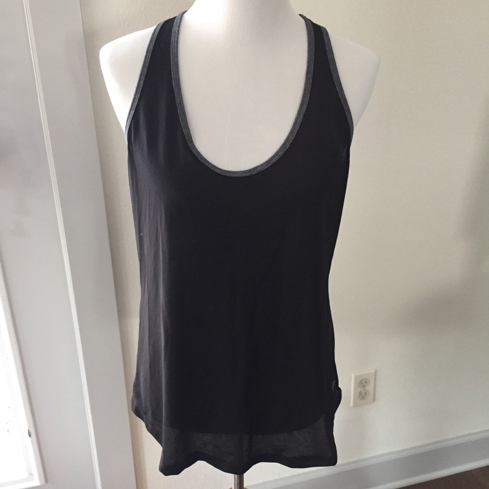 Old Navy Active Semi-Sheer Tank-Black